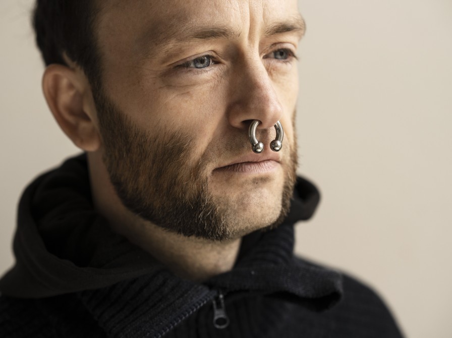 Portrætfoto af Mads Ananda Lodahl. 